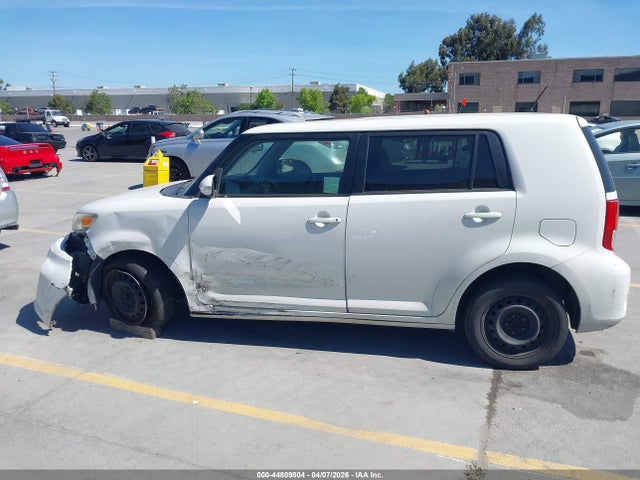 Scion Xb Release Series 2014 JTLZE4FE4EJ062963 Image 14