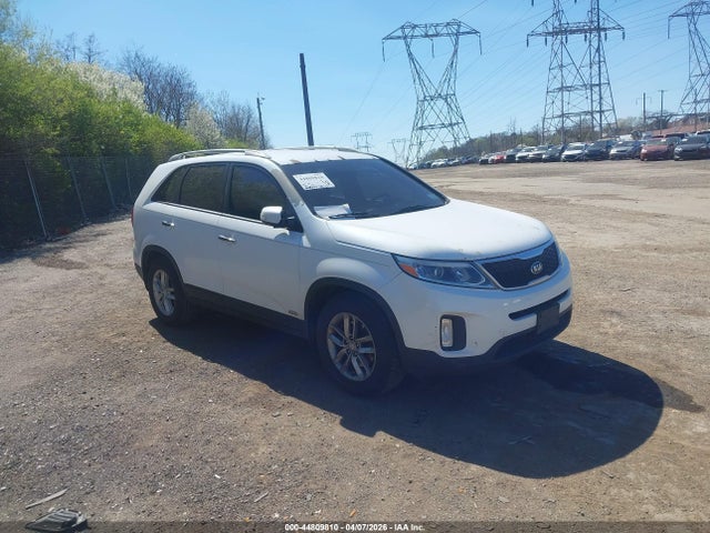 2015 Kia Sorento Lx V6 მანქანა იყიდება აუქციონზე, vin: 5XYKTDA71FG615016, აუქციონის ნომერი: 44809810