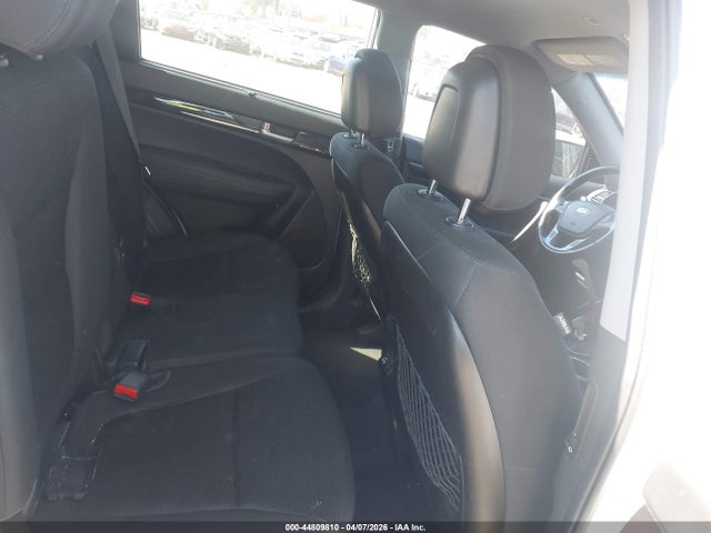 2015 Kia Sorento Lx V6 მანქანა იყიდება აუქციონზე, vin: 5XYKTDA71FG615016, აუქციონის ნომერი: 44809810