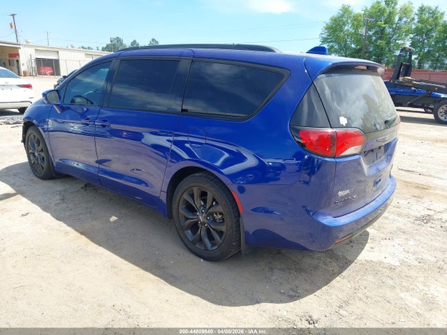 44809840 :رقم المزاد ، 2C4RC1GGXKR589445 vin ، 2019 Chrysler Pacifica Limited مزاد بيع