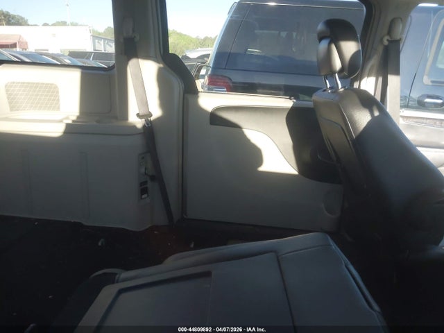 Продажа на аукционе авто 2015 Chrysler Town & Country Touring, vin: 2C4RC1BG1FR720839, номер лота: 44809892