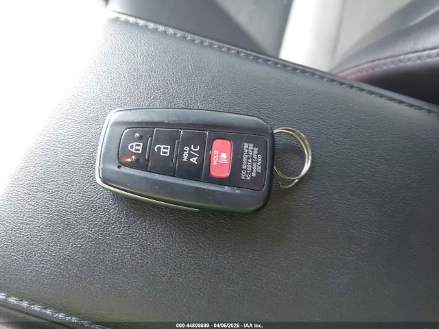 Toyota Prius Prime Premium 2018 JTDKARFP9J3091302 Image 11