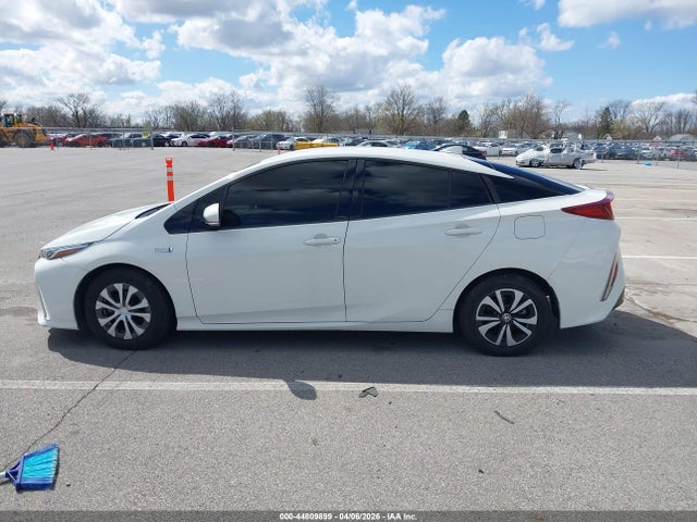 Toyota Prius Prime Premium 2018 JTDKARFP9J3091302 Image 14