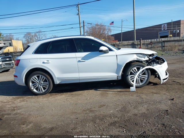 2019 Audi Q5 45 Premium მანქანა იყიდება აუქციონზე, vin: WA1BNAFY3K2020581, აუქციონის ნომერი: 44809904