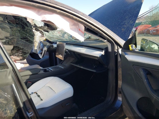 2023 Tesla Model Y Performance Dual Motor All-wheel Drive მანქანა იყიდება აუქციონზე, vin: 7SAYGDEF3PF911490, აუქციონის ნომერი: 44809908