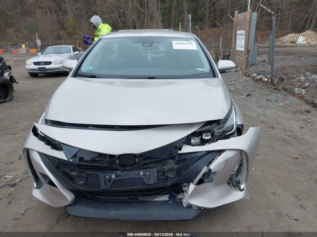 44809920 :رقم المزاد ، JTDKARFP1J3080665 vin ، 2018 Toyota Prius Prime Plus مزاد بيع