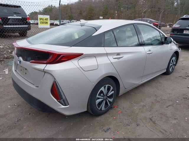 44809920 :رقم المزاد ، JTDKARFP1J3080665 vin ، 2018 Toyota Prius Prime Plus مزاد بيع