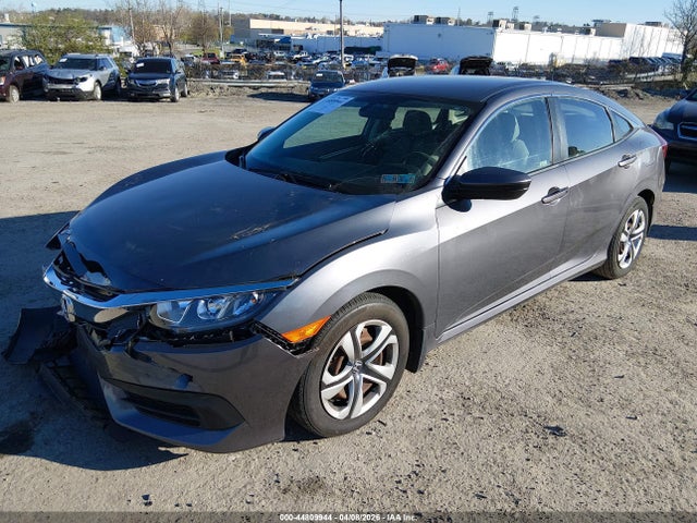 Honda Civic Lx 2018 2HGFC2F55JH599895 Image 2