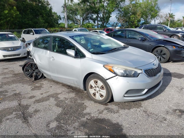 2016 Kia Forte Lx მანქანა იყიდება აუქციონზე, vin: KNAFK4A68G5552094, აუქციონის ნომერი: 44809948