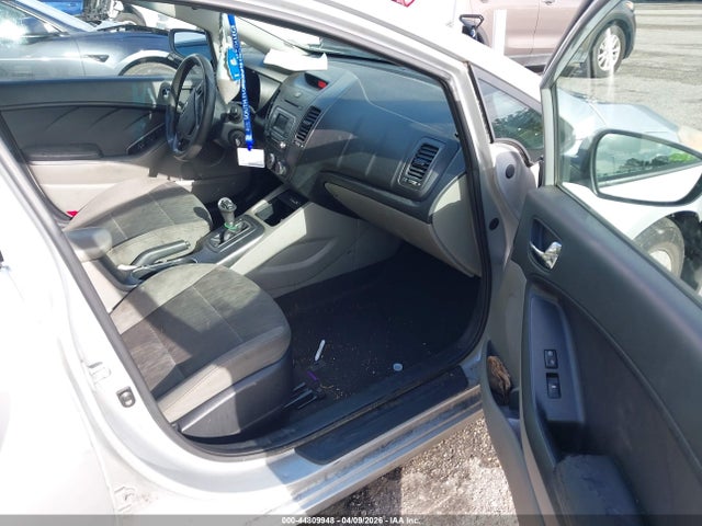 2016 Kia Forte Lx მანქანა იყიდება აუქციონზე, vin: KNAFK4A68G5552094, აუქციონის ნომერი: 44809948