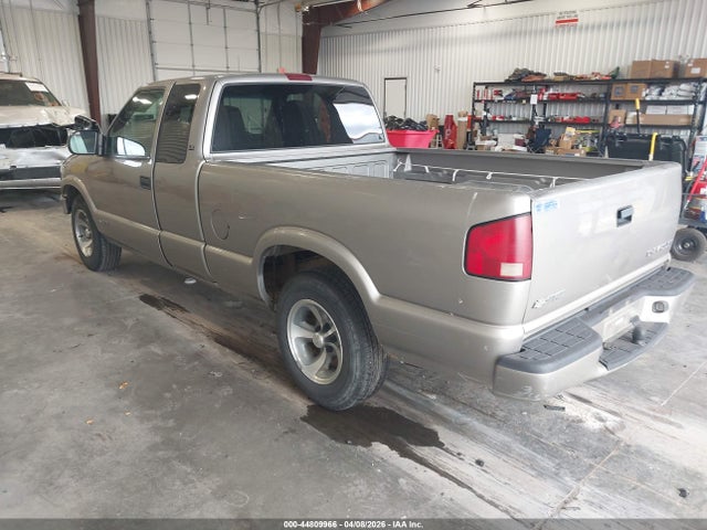 2001 CHEVROLET S-10 1GCCS195118118041 Photo 2