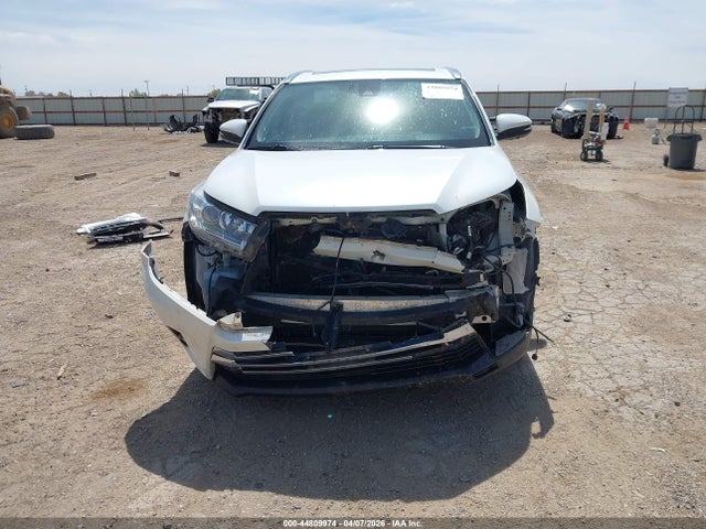 Toyota Highlander Limited Platinum 2017 5TDDZRFH8HS362322 Image 13