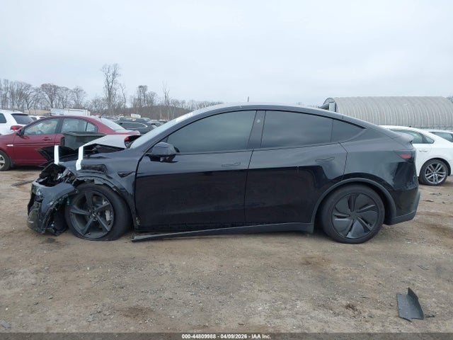 44809988 :رقم المزاد ، 7SAYGDEE3TF554040 vin ، 2026 Tesla Model Y All-wheel Drive/long Range Launch Series/premium All-wheel Drive مزاد بيع