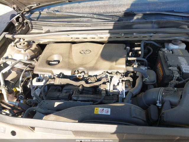 44810038 :رقم المزاد ، 4T1B11HK4KU799242 vin ، 2019 Toyota Camry Le مزاد بيع