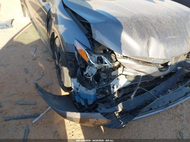 44810038 :رقم المزاد ، 4T1B11HK4KU799242 vin ، 2019 Toyota Camry Le مزاد بيع