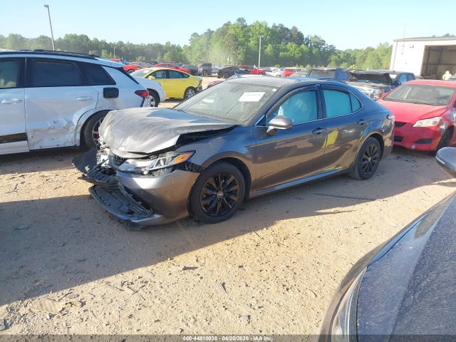 44810038 :رقم المزاد ، 4T1B11HK4KU799242 vin ، 2019 Toyota Camry Le مزاد بيع