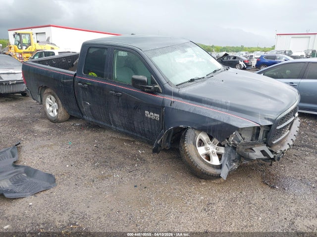 Продаж на аукціоні авто 2017 Ram 1500 Express  4x4 6'4 Box, vin: 1C6RR7FG5HS643980, номер лоту: 44810055