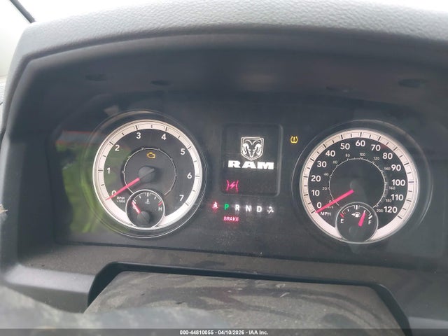 Продаж на аукціоні авто 2017 Ram 1500 Express  4x4 6'4 Box, vin: 1C6RR7FG5HS643980, номер лоту: 44810055