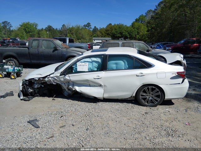 Aukcja sprzedaży 2016 Toyota Camry Se, vin: 4T1BF1FK1GU160926, numer aukcji: 44810074