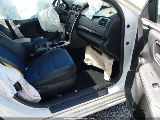 Aukcja sprzedaży 2016 Toyota Camry Se, vin: 4T1BF1FK1GU160926, numer aukcji: 44810074
