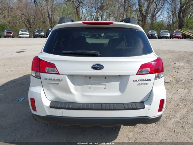 Продаж на аукціоні авто 2014 Subaru Outback 2.5i Premium, vin: 4S4BRBCC2E3234741, номер лоту: 44810102