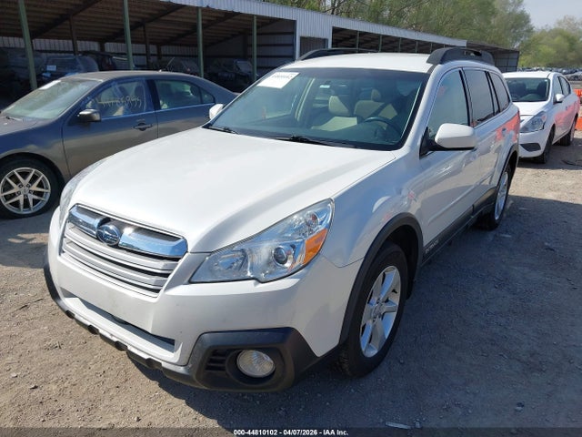 Продаж на аукціоні авто 2014 Subaru Outback 2.5i Premium, vin: 4S4BRBCC2E3234741, номер лоту: 44810102