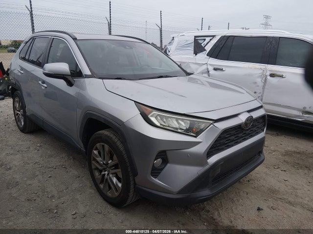 Toyota Rav4 Xle Premium 2019 JTMC1RFV2KD513067 Image 1