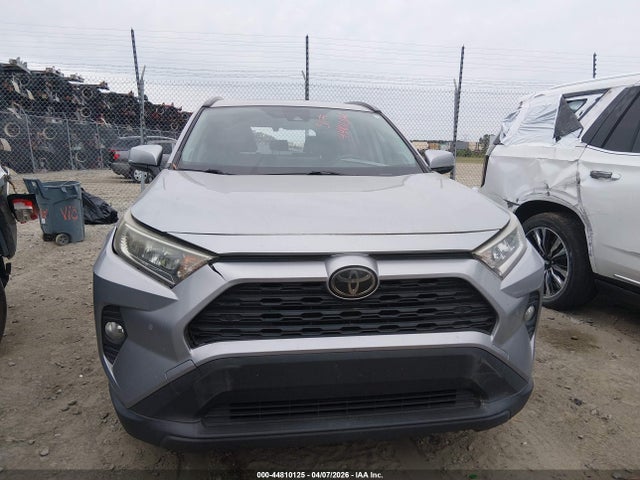 Toyota Rav4 Xle Premium 2019 JTMC1RFV2KD513067 Image 13