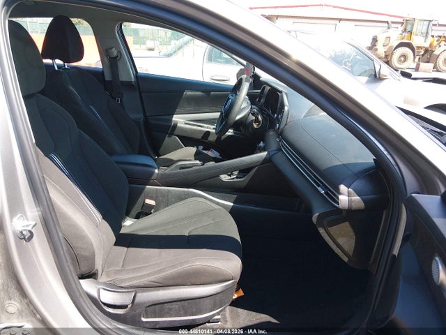 44810141 :رقم المزاد ، KMHLM4AG0PU434132 vin ، 2023 Hyundai Elantra Sel مزاد بيع