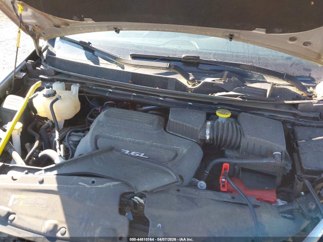 2017 Chrysler Pacifica Touring-l მანქანა იყიდება აუქციონზე, vin: 2C4RC1BG0HR524863, აუქციონის ნომერი: 44810164