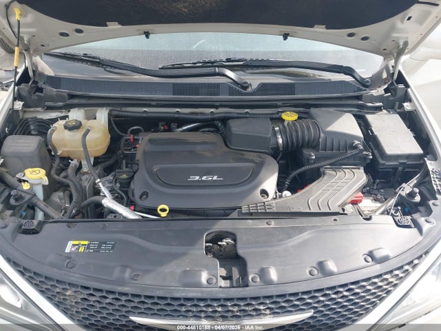 2C4RC1BG5HR739350 Chrysler Pacifica Touring-l
