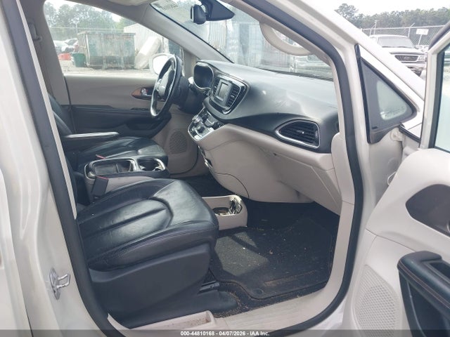 2C4RC1BG5HR739350 Chrysler Pacifica Touring-l