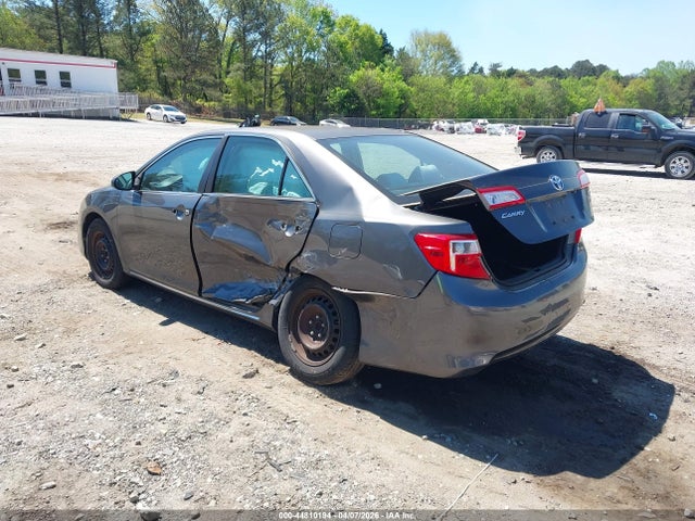 2013 Toyota Camry Le მანქანა იყიდება აუქციონზე, vin: 4T4BF1FK2DR301102, აუქციონის ნომერი: 44810194