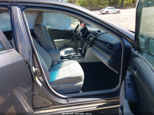 2013 Toyota Camry Le მანქანა იყიდება აუქციონზე, vin: 4T4BF1FK2DR301102, აუქციონის ნომერი: 44810194