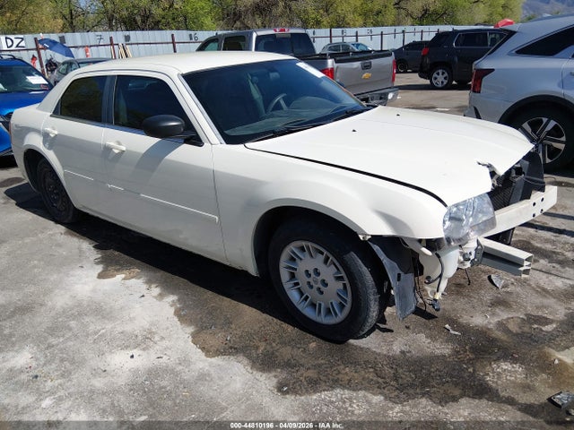 2006 Chrysler 300 მანქანა იყიდება აუქციონზე, vin: 2C3KA43R76H160098, აუქციონის ნომერი: 44810196