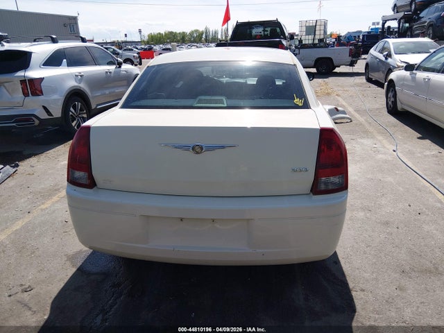 2006 Chrysler 300 მანქანა იყიდება აუქციონზე, vin: 2C3KA43R76H160098, აუქციონის ნომერი: 44810196