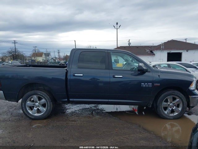 Продажа на аукционе авто 2017 Ram 1500 Big Horn  4x4 5'7 Box, vin: 3C6RR7LT3HG564364, номер лота: 44810199