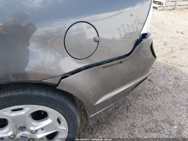 44810217 :رقم المزاد ، 3FAHP0HA1BR185390 vin ، 2011 Ford Fusion Se مزاد بيع