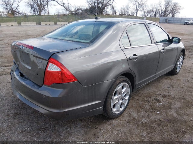 44810217 :رقم المزاد ، 3FAHP0HA1BR185390 vin ، 2011 Ford Fusion Se مزاد بيع