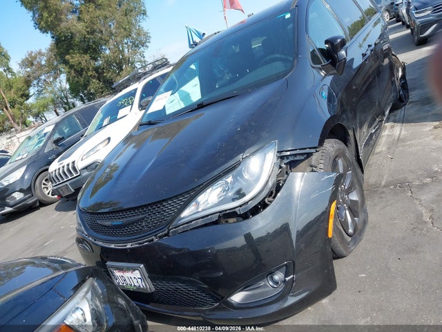 Продажа на аукционе авто 2020 Chrysler Pacifica Hybrid Limited, vin: 2C4RC1N7XLR277775, номер лота: 44810238