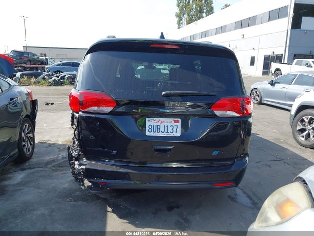 Продажа на аукционе авто 2020 Chrysler Pacifica Hybrid Limited, vin: 2C4RC1N7XLR277775, номер лота: 44810238