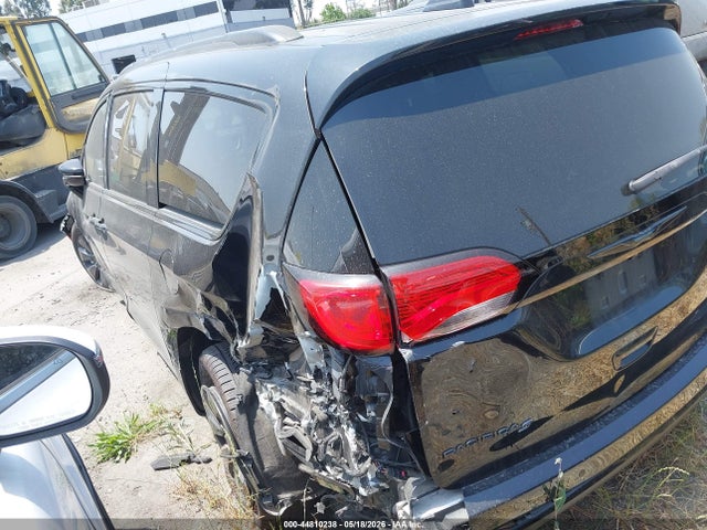 Продажа на аукционе авто 2020 Chrysler Pacifica Hybrid Limited, vin: 2C4RC1N7XLR277775, номер лота: 44810238
