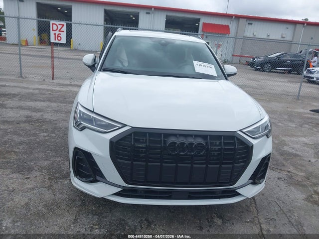 44810250 :رقم المزاد ، WA1DECF36P1069506 vin ، 2023 Audi Q3 Premium 45 Tfsi S Line Quattro Tiptronic مزاد بيع