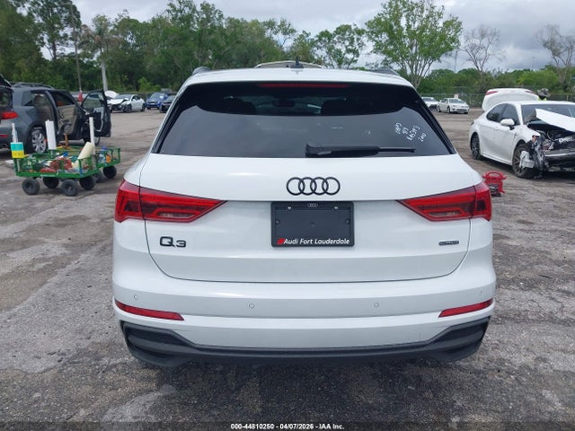 44810250 :رقم المزاد ، WA1DECF36P1069506 vin ، 2023 Audi Q3 Premium 45 Tfsi S Line Quattro Tiptronic مزاد بيع