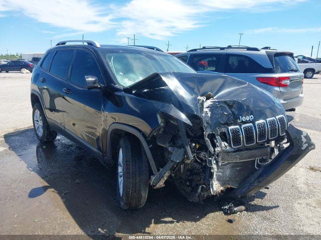 44810254 :رقم المزاد ، 1C4PJLCB4LD503764 vin ، 2020 Jeep Cherokee Latitude Fwd مزاد بيع