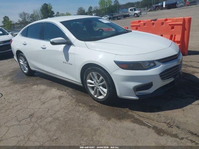 1G1ZD5ST0JF143991 Chevrolet MALIBU LT