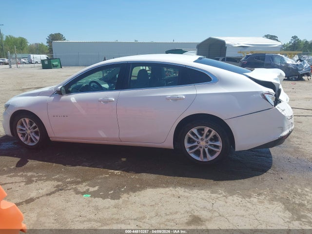 1G1ZD5ST0JF143991 Chevrolet MALIBU LT