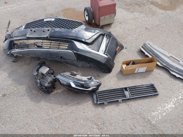 44810296 :رقم المزاد ، 1GYKPAR47NZ173656 vin ، 2022 Cadillac Xt6 Fwd Luxury مزاد بيع