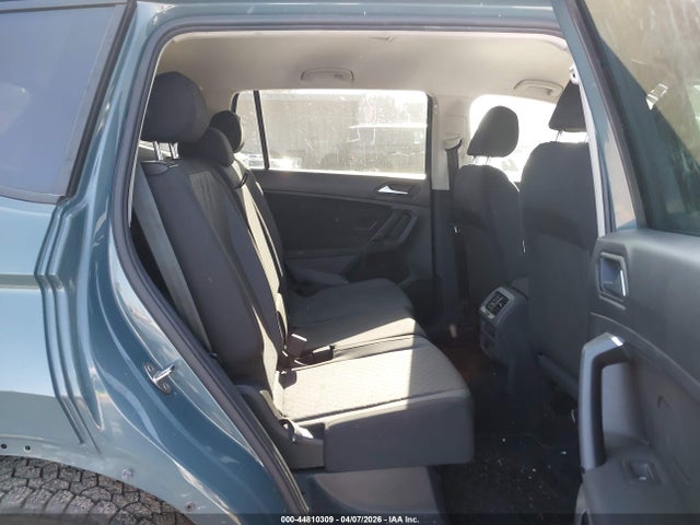 44810309 :رقم المزاد ، 3VV1B7AX8KM164634 vin ، 2019 Volkswagen Tiguan 2.0t S مزاد بيع