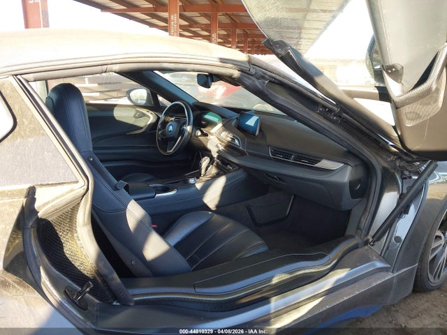 BMW I8 2019 WBY2Z6C51K7D01901 Image 5